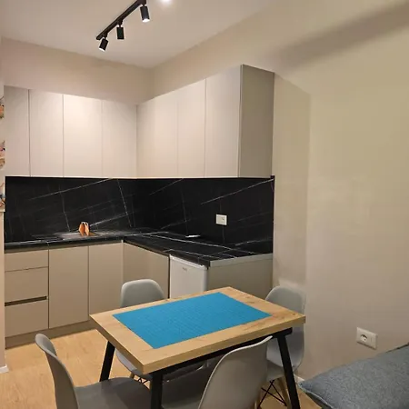 Naura's Luxury Seaside Apartment *