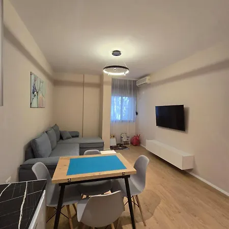 Apartment Naura's Luxury Seaside *