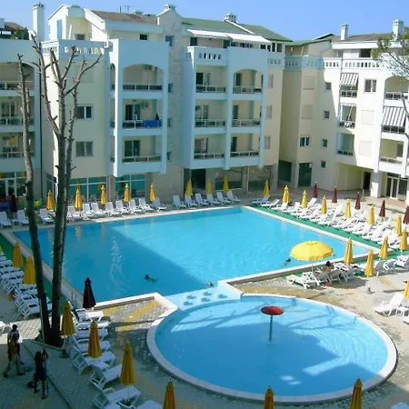 Naura's Luxury Seaside Apartment *